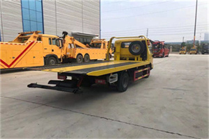 邱县非事故拖车